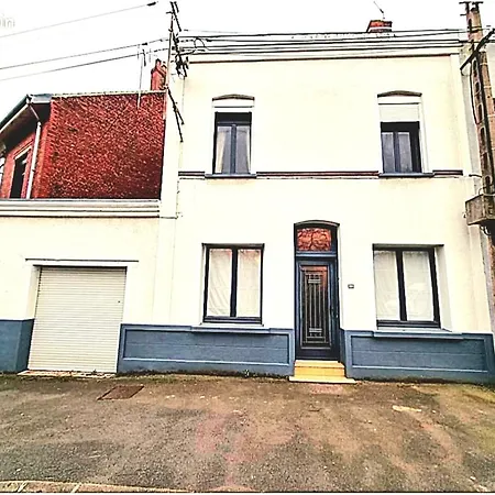Gite Loisirs Et Jeux Bethune-Centre Exterior photo